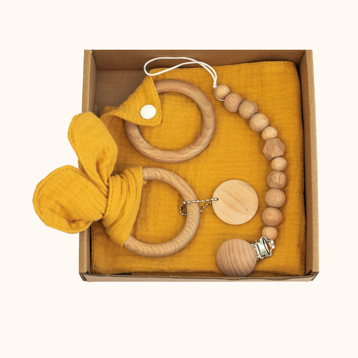 Babyset med filt och träleksaker – produktbild 9